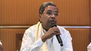 Two rebel Congress MLAs, Ramesh Jarkiholi and Mahesh Kumathahalli wrote to former chief minister Siddaramaiah on Thursday to reiterate their loyalty to the party.(Arijit Sen/HT Photo) Two rebel Congress MLAs, Ramesh Jarkiholi and Mahesh Kumathahalli wrote to former chief minister Siddaramaiah on Thursday to reiterate their loyalty to the party.(Arijit Sen/HT Photo)