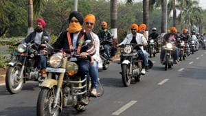 Sikhs are exempted from the use of helmet while riding motorcycles, the spokesman said. The provincial legislature in northwest Pakistan is likely to debate the issue.(HT/Picture for representation) Sikhs are exempted from the use of helmet while riding motorcycles, the spokesman said. The provincial legislature in northwest Pakistan is likely to debate the issue.(HT/Picture for representation)