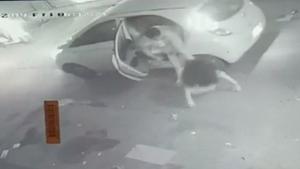 The footage from a CCTV camera in an adjoining shop shows the accused waiting outside the beauty parlour at around 5.30 am and forcing the girl into the car the moment she came out.(CTC grab) The footage from a CCTV camera in an adjoining shop shows the accused waiting outside the beauty parlour at around 5.30 am and forcing the girl into the car the moment she came out.(CTC grab)