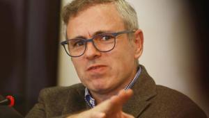 Reminding Mahajan that she was the Speaker of the lower house of Parliament, Omar Abdullah advised her to “save the cheap shots” and maintain the dignity of the office.(Waseem Andrabi / HT Photo) Reminding Mahajan that she was the Speaker of the lower house of Parliament, Omar Abdullah advised her to “save the cheap shots” and maintain the dignity of the office.(Waseem Andrabi / HT Photo)