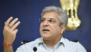 Delhi law minister Kailash Gahlot has rejected law secretary AK Mendiratta’s response in the JNU sedition case.(Sanchit Khanna/HT File) Delhi law minister Kailash Gahlot has rejected law secretary AK Mendiratta’s response in the JNU sedition case.(Sanchit Khanna/HT File)