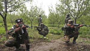 Suspected militants attacked an army camp in Kashmir’s Shopian but did not rinagar, India – May 04,2017:Army soldiers take position during an operation against Militants in Shopian district south of Srinagar,india on May 4, 2017.Thousands of soldiers and paramilitary soldiers are engaged in a huge anti-militant operation in Kashmir, where armed militants have repeatedly attacked government forces in recent weeks. Police said government forces had surrounded at least 20 villages in the drive, launched in Shopian district.(Photo by Waseem Andrabi / Hindustan Times)(HT) Suspected militants attacked an army camp in Kashmir’s Shopian but did not rinagar, India – May 04,2017:Army soldiers take position during an operation against Militants in Shopian district south of Srinagar,india on May 4, 2017.Thousands of soldiers and paramilitary soldiers are engaged in a huge anti-militant operation in Kashmir, where armed militants have repeatedly attacked government forces in recent weeks. Police said government forces had surrounded at least 20 villages in the drive, launched in Shopian district.(Photo by Waseem Andrabi / Hindustan Times)(HT)