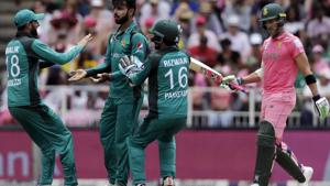 Shadab Khan, second from left, celebrates with teammates after dismissing South Africa's batsman Faf du Plessis.(AP) Shadab Khan, second from left, celebrates with teammates after dismissing South Africa's batsman Faf du Plessis.(AP)