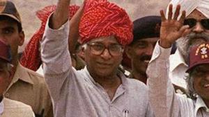 Fernandes’ underground crusade against the Emergency catapulted him among the leading opposition figures.(AP Photo) Fernandes’ underground crusade against the Emergency catapulted him among the leading opposition figures.(AP Photo)