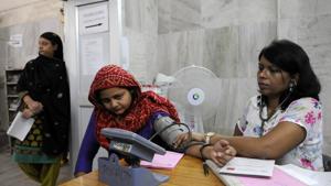File photo of patients at the Kasturba Hospital. The hospital, managed by North Delhi Municipal Corporation, is one of Delhi’s biggest maternity hospitals.(HT File) File photo of patients at the Kasturba Hospital. The hospital, managed by North Delhi Municipal Corporation, is one of Delhi’s biggest maternity hospitals.(HT File)