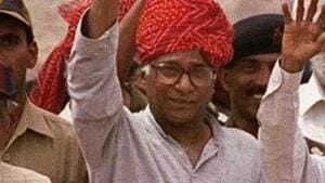 In this May 20, 1998 file photo, George Fernandes during a visit to the Shakti 1 test site, where India tested nuclear devices a week earlier, in Pokhran, India.(AP file photo) In this May 20, 1998 file photo, George Fernandes during a visit to the Shakti 1 test site, where India tested nuclear devices a week earlier, in Pokhran, India.(AP file photo)