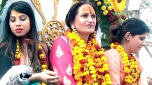 Kinnar Akhada representatives during a procession at the ongoing Kumbh in in Prayagraj.(HT Photo) Kinnar Akhada representatives during a procession at the ongoing Kumbh in in Prayagraj.(HT Photo)