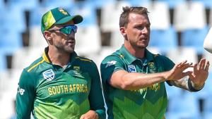 South Africa's bowler Dale Steyn celebrates with teammates after getting the wicket of Pakistan's batsman Babar Azam (unseen) during the third ODI match between South Africa and Pakistan at the Supersport Park cricket stadium on January 25, 2019 in Centurion. (Photo by Christiaan Kotze / AFP)(AFP) South Africa's bowler Dale Steyn celebrates with teammates after getting the wicket of Pakistan's batsman Babar Azam (unseen) during the third ODI match between South Africa and Pakistan at the Supersport Park cricket stadium on January 25, 2019 in Centurion. (Photo by Christiaan Kotze / AFP)(AFP)