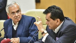 NITI Aayog CEO Amitabh Kant (R) and vice chairman Rajiv Kumar at the press conference on Thursday.(PTI Photo) NITI Aayog CEO Amitabh Kant (R) and vice chairman Rajiv Kumar at the press conference on Thursday.(PTI Photo)
