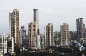 Mumbai, India - June 4, 2018:Clear skyline at Elphinstone in Mumbai, India, on Monday, June 4, 2018. (Photo by Pramod Thakur/Hindustan Times)(Pramod Thakur/HT Photo) Mumbai, India - June 4, 2018:Clear skyline at Elphinstone in Mumbai, India, on Monday, June 4, 2018. (Photo by Pramod Thakur/Hindustan Times)(Pramod Thakur/HT Photo)