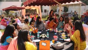 Leisure time during the IAS week function in Lucknow on Saturday.(HT Photo) Leisure time during the IAS week function in Lucknow on Saturday.(HT Photo)