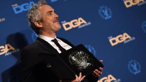 Director Alfonso Cuaron poses with the Nomination Medallion for Outstanding Directorial Achievement in Feature Film for Roma in the press room during the 71st Annual Directors Guild Of America (DGA) Awards at the Ray Dolby Ballroom in Hollywood.(AFP) Director Alfonso Cuaron poses with the Nomination Medallion for Outstanding Directorial Achievement in Feature Film for Roma in the press room during the 71st Annual Directors Guild Of America (DGA) Awards at the Ray Dolby Ballroom in Hollywood.(AFP)