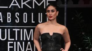Kareena Kapoor walked the ramp for Shantanu and Nikhil.(Varinder Chawla) Kareena Kapoor walked the ramp for Shantanu and Nikhil.(Varinder Chawla)