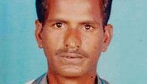 Jagdish Kumar, a resident of Haryana’s Fatehabad district, was taken to the hospital in an auto rickshaw after repeated attempts to call ambulance services failed.(HT Photo) Jagdish Kumar, a resident of Haryana’s Fatehabad district, was taken to the hospital in an auto rickshaw after repeated attempts to call ambulance services failed.(HT Photo)