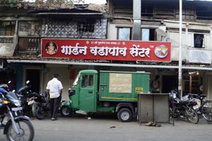 The FDA officials raided Garden Vada Pav and two other eateries in Camp on Saturday for operating without a proper Food Safety and Standards Authority of India licence.(Ravindra Joshi/HT PHOTO) The FDA officials raided Garden Vada Pav and two other eateries in Camp on Saturday for operating without a proper Food Safety and Standards Authority of India licence.(Ravindra Joshi/HT PHOTO)