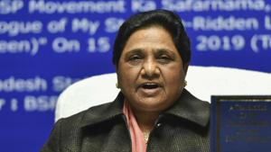 Bahujan Samaj Party (BSP) president Mayawati has decided to review her party’s alliance with the Indian National Lok Dal (INLD) in Haryana following the escalation of the feud in the Chautala clan.(AP) Bahujan Samaj Party (BSP) president Mayawati has decided to review her party’s alliance with the Indian National Lok Dal (INLD) in Haryana following the escalation of the feud in the Chautala clan.(AP)