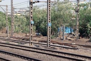 On Sunday, two women and a two-year-old child died while crossing the tracks. On Sunday, two women and a two-year-old child died while crossing the tracks.