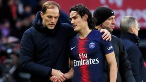 Paris St Germain coach Thomas Tuchel talks to Edinson Cavani.(REUTERS) Paris St Germain coach Thomas Tuchel talks to Edinson Cavani.(REUTERS)