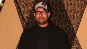 Aamir Khan at the wedding reception of director Mukesh Bhatt and Nilima Bhatt's daughter Sakshi Bhatt in Mumbai, on 25, 2019.(IANS) Aamir Khan at the wedding reception of director Mukesh Bhatt and Nilima Bhatt's daughter Sakshi Bhatt in Mumbai, on 25, 2019.(IANS)