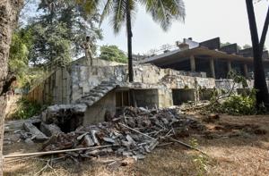 The residence was demolished following a high court order to raze all illegal constructions in the area. The ED, which had attached it, handed over possession to the Raigad collectorate.(HT file) The residence was demolished following a high court order to raze all illegal constructions in the area. The ED, which had attached it, handed over possession to the Raigad collectorate.(HT file)