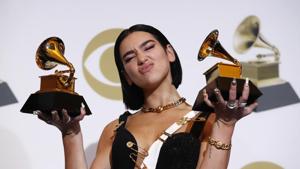 Grammy awards 2019: Dua Lipa poses backstage with her awards for Best Dance Recording for Electricity and for Best New Artist.(REUTERS) Grammy awards 2019: Dua Lipa poses backstage with her awards for Best Dance Recording for Electricity and for Best New Artist.(REUTERS)
