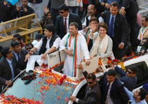 Priyanka Gandhi Vadra, a leader of Congress party and sister of the party president Rahul Gandhi, waves to her supporters during a roadshow in Lucknow.(Reuters) Priyanka Gandhi Vadra, a leader of Congress party and sister of the party president Rahul Gandhi, waves to her supporters during a roadshow in Lucknow.(Reuters)