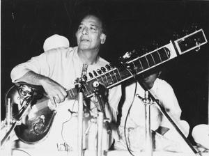 Sitar maestro Ustad Vilayat Khan.(HT Photo) Sitar maestro Ustad Vilayat Khan.(HT Photo)