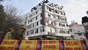 Fire officer Vipin Kental said that two people had jumped off the Hotel Arpit Palace on Gurudwara Road out of panic when the fire broke out.(Photo) Fire officer Vipin Kental said that two people had jumped off the Hotel Arpit Palace on Gurudwara Road out of panic when the fire broke out.(Photo)