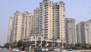 A view of Amrapali Sapphire, at sector 45, in Noida. The SC is hearing a batch of petitions filed by homebuyers who are seeking possession of around 42,000 flats booked in various projects of Amrapali Group.(Sunil Ghosh / HT Photo) A view of Amrapali Sapphire, at sector 45, in Noida. The SC is hearing a batch of petitions filed by homebuyers who are seeking possession of around 42,000 flats booked in various projects of Amrapali Group.(Sunil Ghosh / HT Photo)