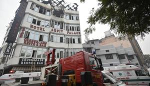 Ambulances and fire tender seen outside the Hotel Arpit Palace after a massive fire broke out there, Karol Bagh in New Delhi, on Tuesday, February 12, 2019.(Biplov Bhuyan/HT PHOTO) Ambulances and fire tender seen outside the Hotel Arpit Palace after a massive fire broke out there, Karol Bagh in New Delhi, on Tuesday, February 12, 2019.(Biplov Bhuyan/HT PHOTO)