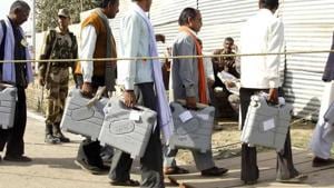 The Supreme Court on Thursday approved the Election Commission’s proposal to provide electronic ballots or the internet-based voting facility to armed forces personnel who opt to vote through postal ballots.(Reuters) The Supreme Court on Thursday approved the Election Commission’s proposal to provide electronic ballots or the internet-based voting facility to armed forces personnel who opt to vote through postal ballots.(Reuters)