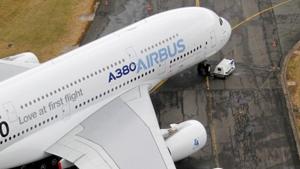 An Airbus A380, the world's largest jetliner with a wingspan of almost 80 metres, is seen on the tarmac during the Paris Air Show in Le Bourget airport, near Paris.(REUTERS) An Airbus A380, the world's largest jetliner with a wingspan of almost 80 metres, is seen on the tarmac during the Paris Air Show in Le Bourget airport, near Paris.(REUTERS)