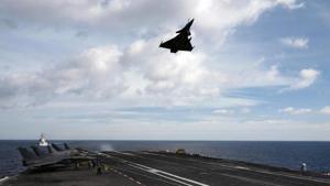 French aerospace major Dassault Aviation flew to India three Rafale fighters to participate in the 12th edition of Aero India 2019 air show from February 20-24.(AFP) French aerospace major Dassault Aviation flew to India three Rafale fighters to participate in the 12th edition of Aero India 2019 air show from February 20-24.(AFP)