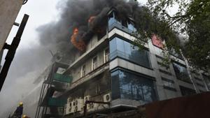 The fire at the Archies building in Delhi’s Naraina raged for nearly 12 hours and gutted almost the while building.(Sanchit Khanna/HT Photo) The fire at the Archies building in Delhi’s Naraina raged for nearly 12 hours and gutted almost the while building.(Sanchit Khanna/HT Photo)