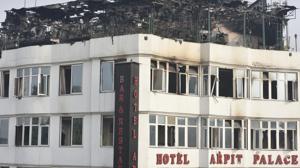 A view of charred remains on the rooftop after a massive fire broke out at Hotel Arpit Palace, Karol Bagh in New Delhi on Tuesday, February 12.(HT/PHOTO) A view of charred remains on the rooftop after a massive fire broke out at Hotel Arpit Palace, Karol Bagh in New Delhi on Tuesday, February 12.(HT/PHOTO)