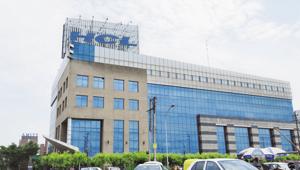 HCL America had 2.9 per cent share of all foreign labour certification for the H1-B work visas for the first quarter of the fiscal year 2019 that ended December 31, revealed latest H1-B visa statistics by the US Department of Labour HCL America had 2.9 per cent share of all foreign labour certification for the H1-B work visas for the first quarter of the fiscal year 2019 that ended December 31, revealed latest H1-B visa statistics by the US Department of Labour