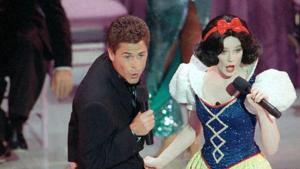 Rob Lowe performed with an unknown Snow White at the 61st Oscars ceremony. Rob Lowe performed with an unknown Snow White at the 61st Oscars ceremony.