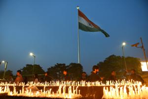 A candle light vigil organised by NDMC to pay tribute to the CRPF personnel killed in the Pulwama attack, New Delhi, February 17(Arvind Yadav/HT Photo) A candle light vigil organised by NDMC to pay tribute to the CRPF personnel killed in the Pulwama attack, New Delhi, February 17(Arvind Yadav/HT Photo)