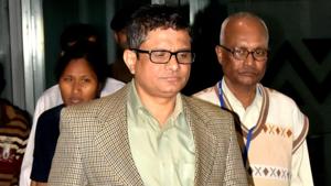 Rajeev Kumar was questioned by the Central Bureau of Investigation (CBI) in Shillong for five days after the Supreme Court directed him to appear before the agency and cooperate in the investigation of chit fund cases.(PTI/File Photo) Rajeev Kumar was questioned by the Central Bureau of Investigation (CBI) in Shillong for five days after the Supreme Court directed him to appear before the agency and cooperate in the investigation of chit fund cases.(PTI/File Photo)