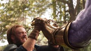 Chris Evans as Captain America, fighting Thanos in Avengers: Infinity War. Chris Evans as Captain America, fighting Thanos in Avengers: Infinity War.