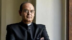 Mumbai Port Trust chief Sanjay Bhatia.(HT FILE) Mumbai Port Trust chief Sanjay Bhatia.(HT FILE)