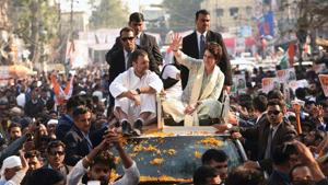 Congress president Rahul Gandhi, party general secretary (incharge of east UP) Priyanka Gandhi Vadra during a roadshow from the Chaudhary Charan Singh airport to the UPCC headquarters in Lucknow, Uttar Pradesh on February 11.(Subhankar Chakraborty/HT PHOTO) Congress president Rahul Gandhi, party general secretary (incharge of east UP) Priyanka Gandhi Vadra during a roadshow from the Chaudhary Charan Singh airport to the UPCC headquarters in Lucknow, Uttar Pradesh on February 11.(Subhankar Chakraborty/HT PHOTO)