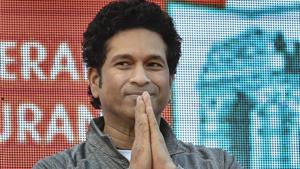 Sachin Tendulkar during the New Delhi Marathon at Jawaharlal Nehru Stadium in New Delhi.(PTI) Sachin Tendulkar during the New Delhi Marathon at Jawaharlal Nehru Stadium in New Delhi.(PTI)
