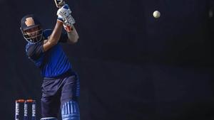 Saurashtra skipper Cheteshwar Pujara bats in Vijay Hazare trophy finals against Karnataka at Feroz Shah Kotla stadium in New Delhi on Tuesday.(PTI) Saurashtra skipper Cheteshwar Pujara bats in Vijay Hazare trophy finals against Karnataka at Feroz Shah Kotla stadium in New Delhi on Tuesday.(PTI)