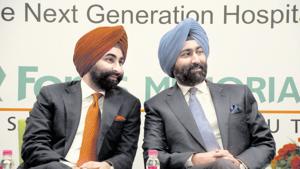 Fortis asks Sebi to arrest Malvinder, Shivinder Singh to recover <span class='webrupee'>₹</span>472 crore.(Photo by Parveen Kumar/Hindustan Times)(HT Photo) Fortis asks Sebi to arrest Malvinder, Shivinder Singh to recover <span class='webrupee'>₹</span>472 crore.(Photo by Parveen Kumar/Hindustan Times)(HT Photo)