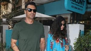 Arjun Rampal with girlfriend Gabriella Demetriades.(Varinder Chawla) Arjun Rampal with girlfriend Gabriella Demetriades.(Varinder Chawla)