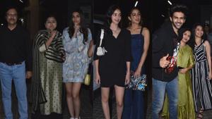 Kriti Sanon with family, Ananya Panday, Sara Ali Khan and Kartik Aaryan with his family at Luka Chuppi screening in Mumbai.(Varinder Chawla) Kriti Sanon with family, Ananya Panday, Sara Ali Khan and Kartik Aaryan with his family at Luka Chuppi screening in Mumbai.(Varinder Chawla)
