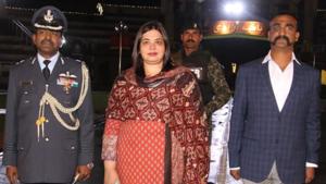 IAF pilot Wing Commander Abhinandan Varthaman was waiting to cross over to India at the Attari-Wagah border on Pakistan side on Friday.(ANI file photo) IAF pilot Wing Commander Abhinandan Varthaman was waiting to cross over to India at the Attari-Wagah border on Pakistan side on Friday.(ANI file photo)