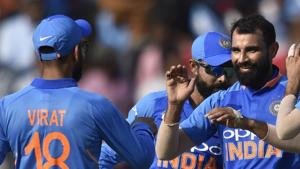 Indian cricketer Mohammed Shami celebrates with teammate the dismissal of Australia's Glenn Maxwell.(PTI) Indian cricketer Mohammed Shami celebrates with teammate the dismissal of Australia's Glenn Maxwell.(PTI)