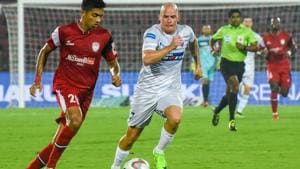 File photo of players of North East United FC (in red) and FC Pune City in action.(PTI) File photo of players of North East United FC (in red) and FC Pune City in action.(PTI)